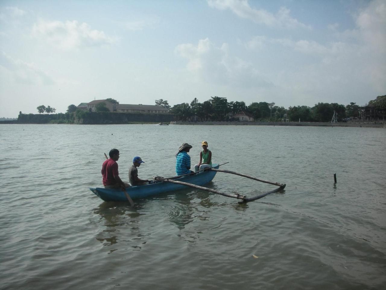 15Lmd Villa In Front Of The Lagoon Batticaloa Εξωτερικό φωτογραφία